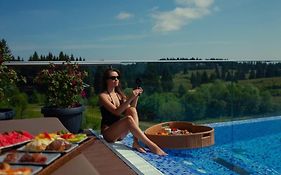 Silver Mountain Resort & Spa  3*